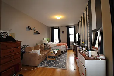 Rented by Mossanen Group