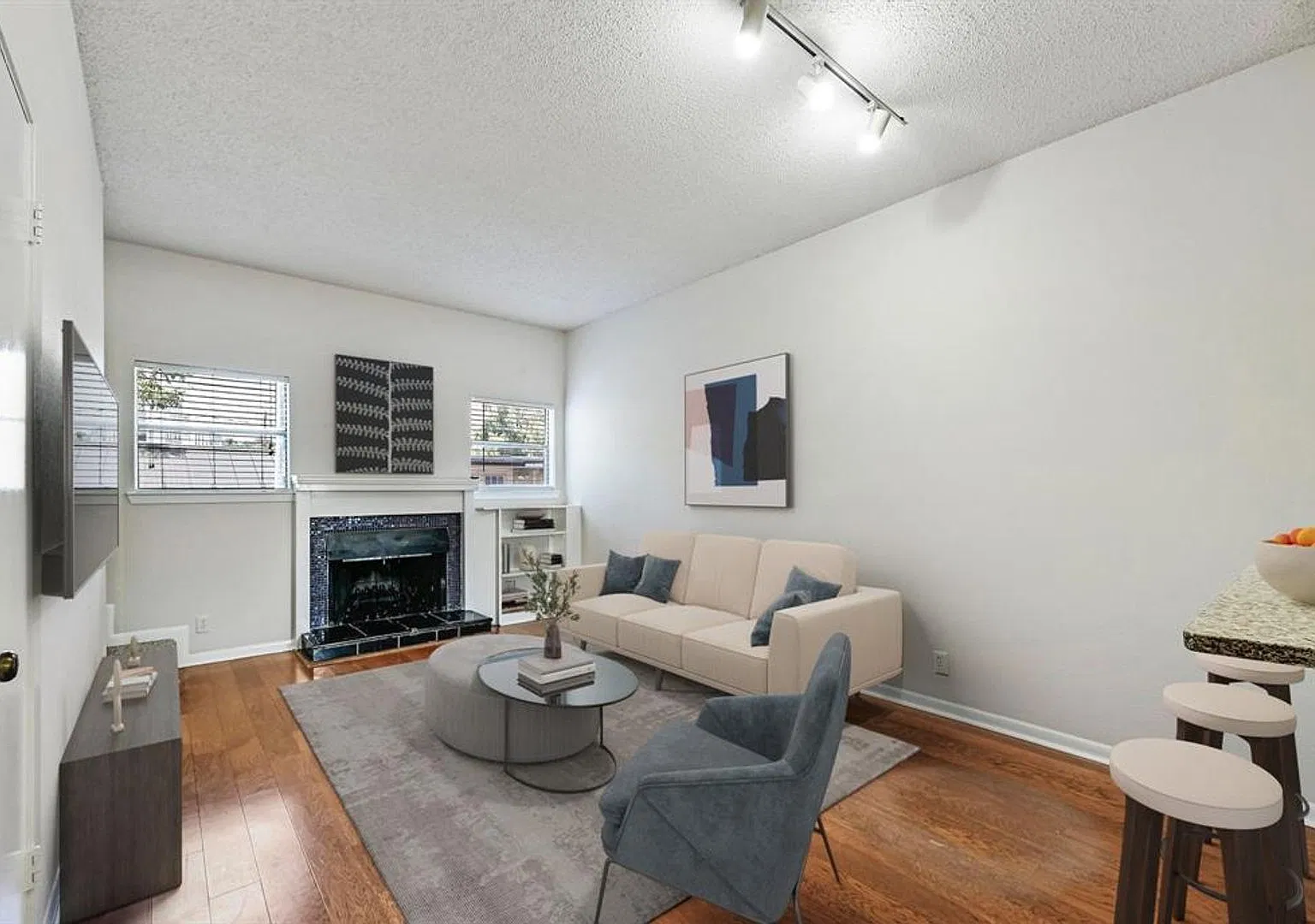 505 Bellevue Place #7 — Photo 3