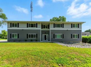 2557 W 3rd St #4, Waterloo, IA 50701