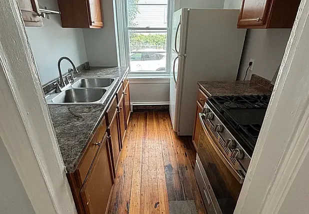 27 Governor St #1 — Photo 8