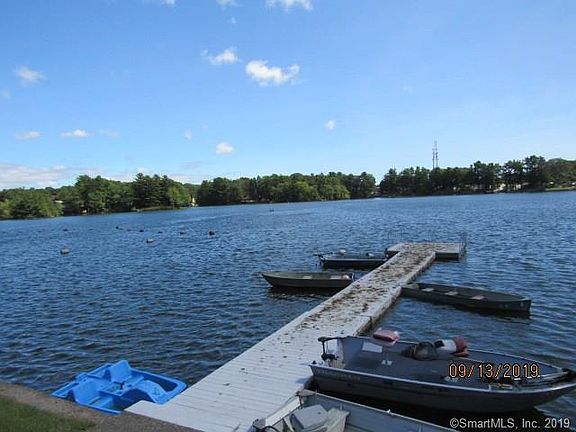 4th image of 886 Lakeside Dr
