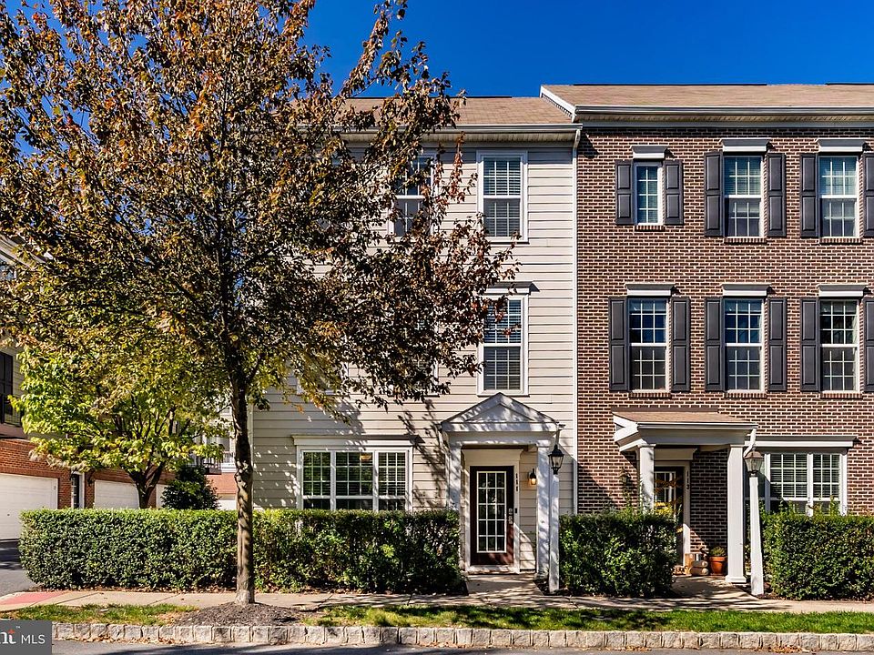 1st image of 111 Summer Ln