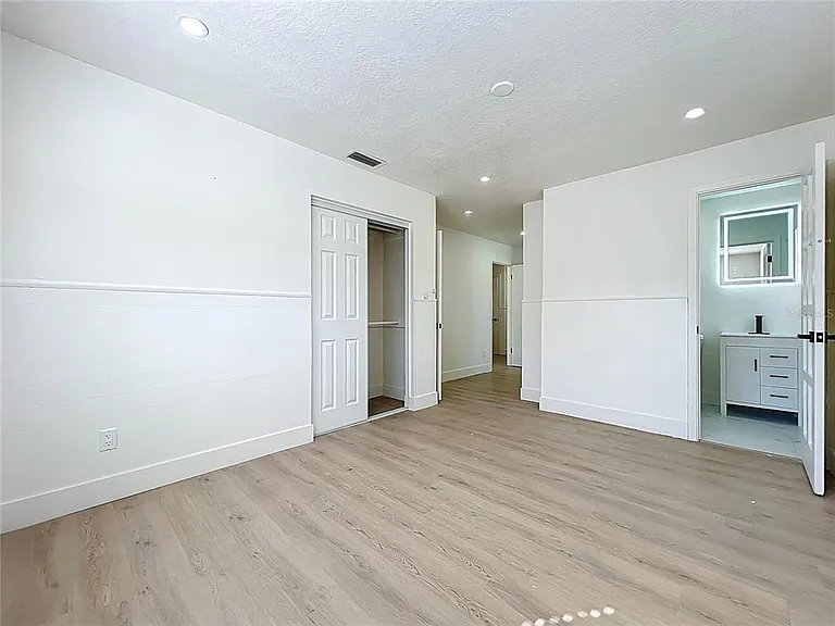 3463 Arnel Dr — Photo 24