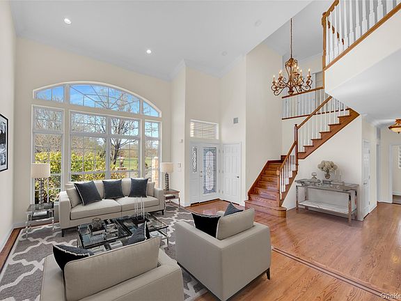 5th image of 177 Hamlet Drive