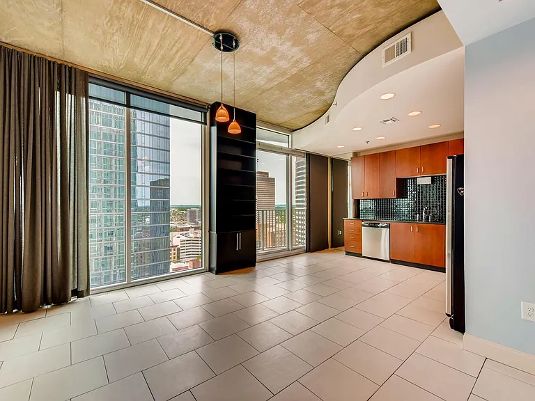 415 Church St #2106 — Photo 6