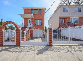 41 Shaughnessy Ln, Staten Island, NY 10305