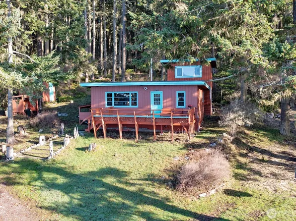 24 Starboard Road, Lopez Island, WA 98261