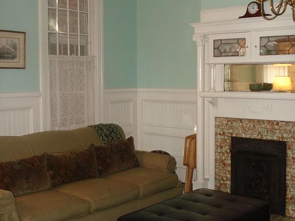 5th image of 526 Hampton Pl