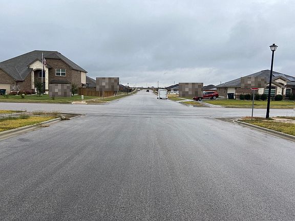 4th image of 5000 Andreana Dr