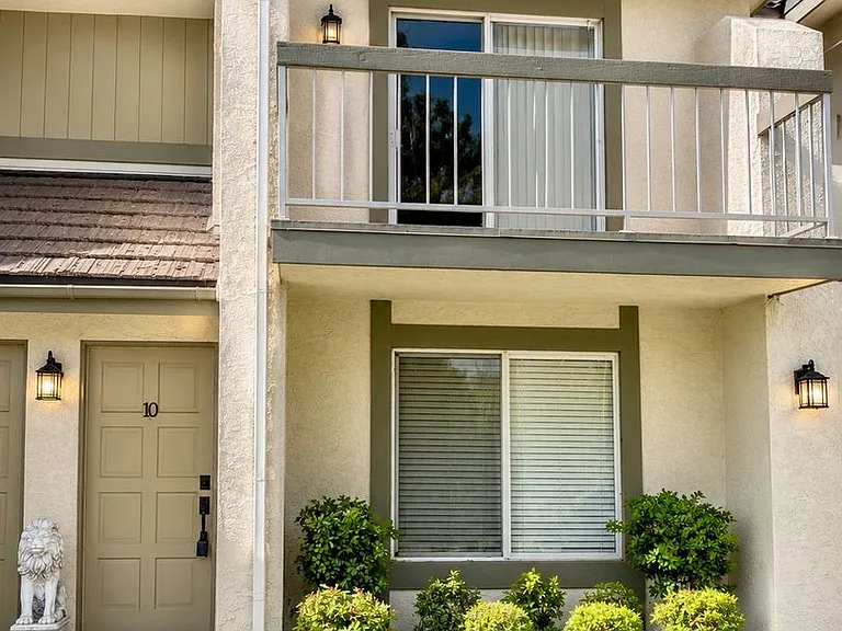 225 S San Dimas Canyon Rd — Photo 3