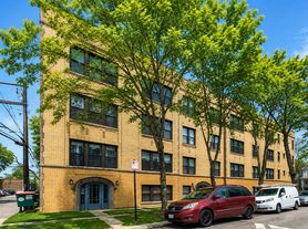 4016 N Spaulding Ave, Chicago, IL