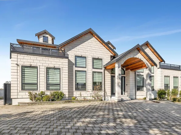 10211 No 6 Rd, Richmond, BC V6W 1E6