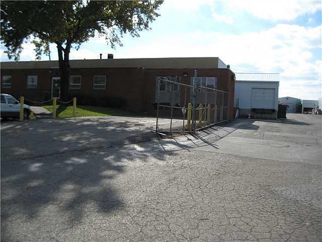 1st image of 2225 McKinley Ave