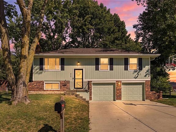 2nd image of 600 SW 35th Ter