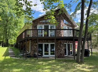 N11109 Newton Lake Rd, Athelstane, WI 54104