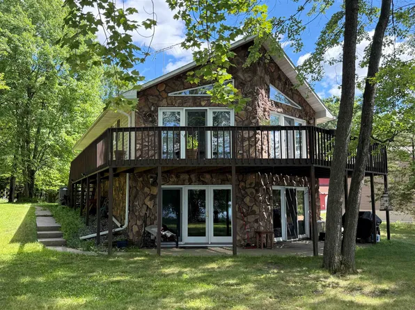 N11109 Newton Lake Rd, Athelstane, WI 54104