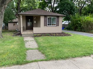 221 Grand Ave, Loves Park, IL 61111