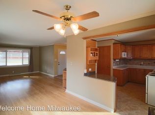 8634 N 54th St, Brown Deer, WI 53223