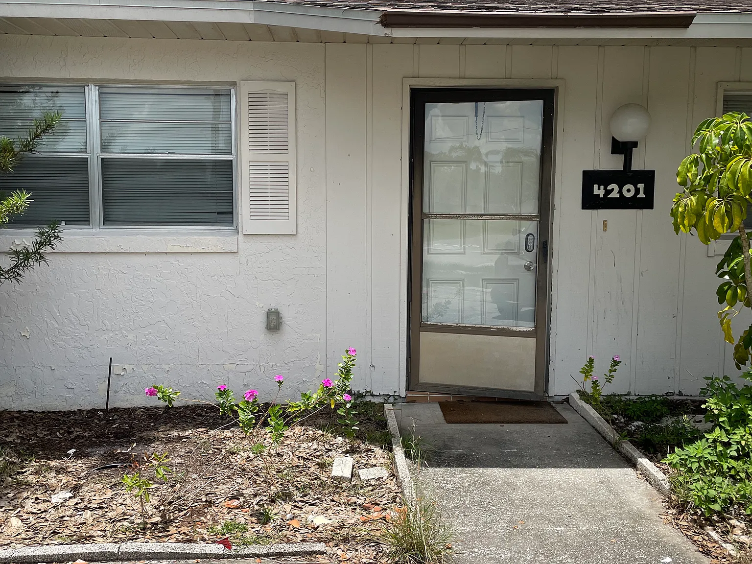 4201 Ponce De Leon Blvd — Photo 1