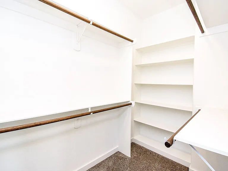 6828 Liverpool St — Photo 29