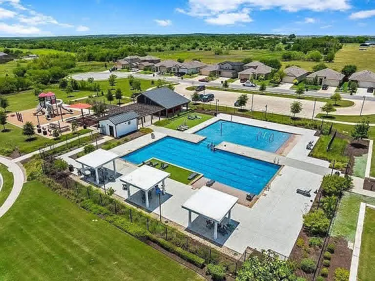 154 Arroyo Sweetwood Cir — Photo 37