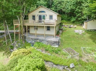 45 Smugglers Loop Dr, Jeffersonville, VT 05464