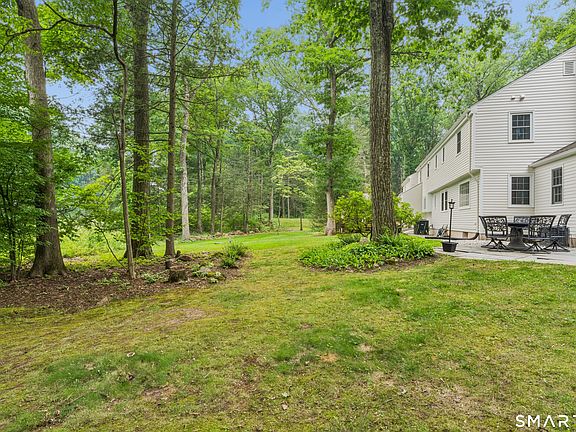4th image of 10 Metacomet Road
