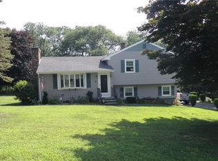 84 Ridgeside Ln, Tiverton, RI 02878
