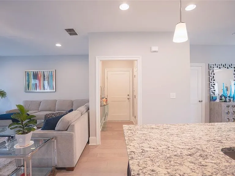 Sanford Dr NW — Photo 13