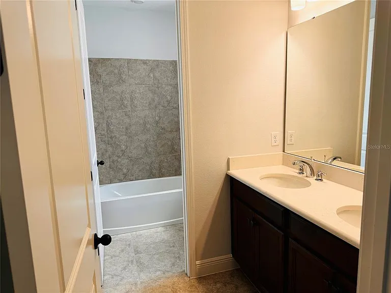 10120 Peebles St — Photo 22