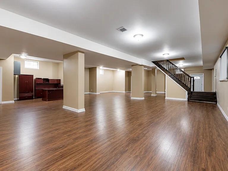 31 Cornwall Ln — Photo 36