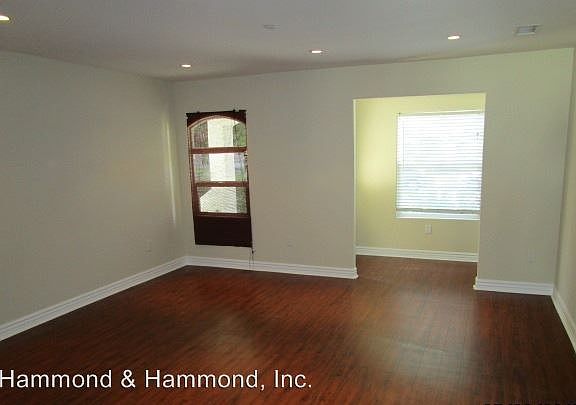 3rd image of 4822 Tilden Ave