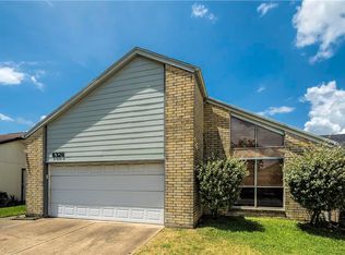 6326 Gladewell Dr, Houston, TX 77072