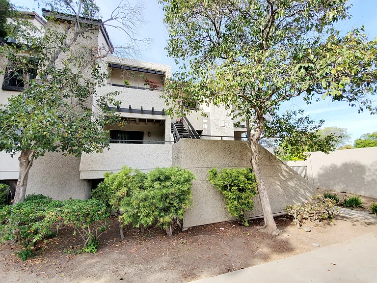 880 E Fremont Ave #301 — Photo 1