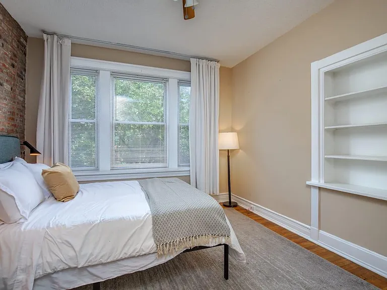 Lyndon Apartment — Photo 16