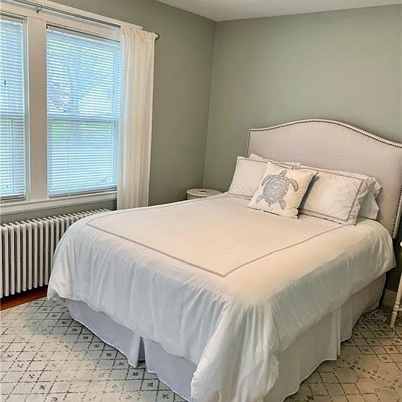 16 Florence Ave — Photo 11