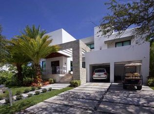 465 Glenridge Rd, Key Biscayne, FL 33149