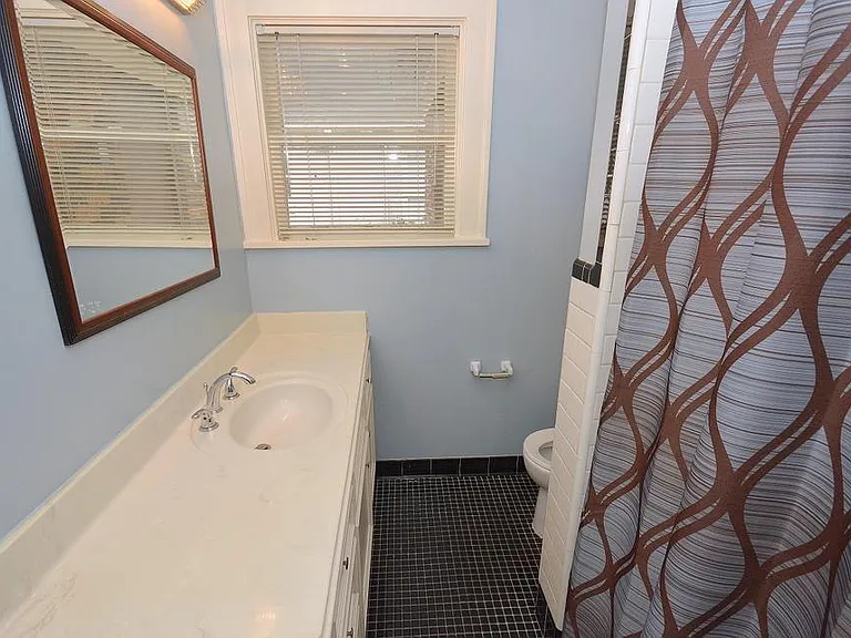 3027 Amherst St — Photo 9