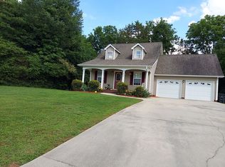 425 Sterling Rd, Athens, TN 37303