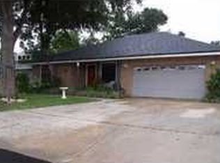 715 E Laurel Pointe Dr, Lakeland, FL 33813