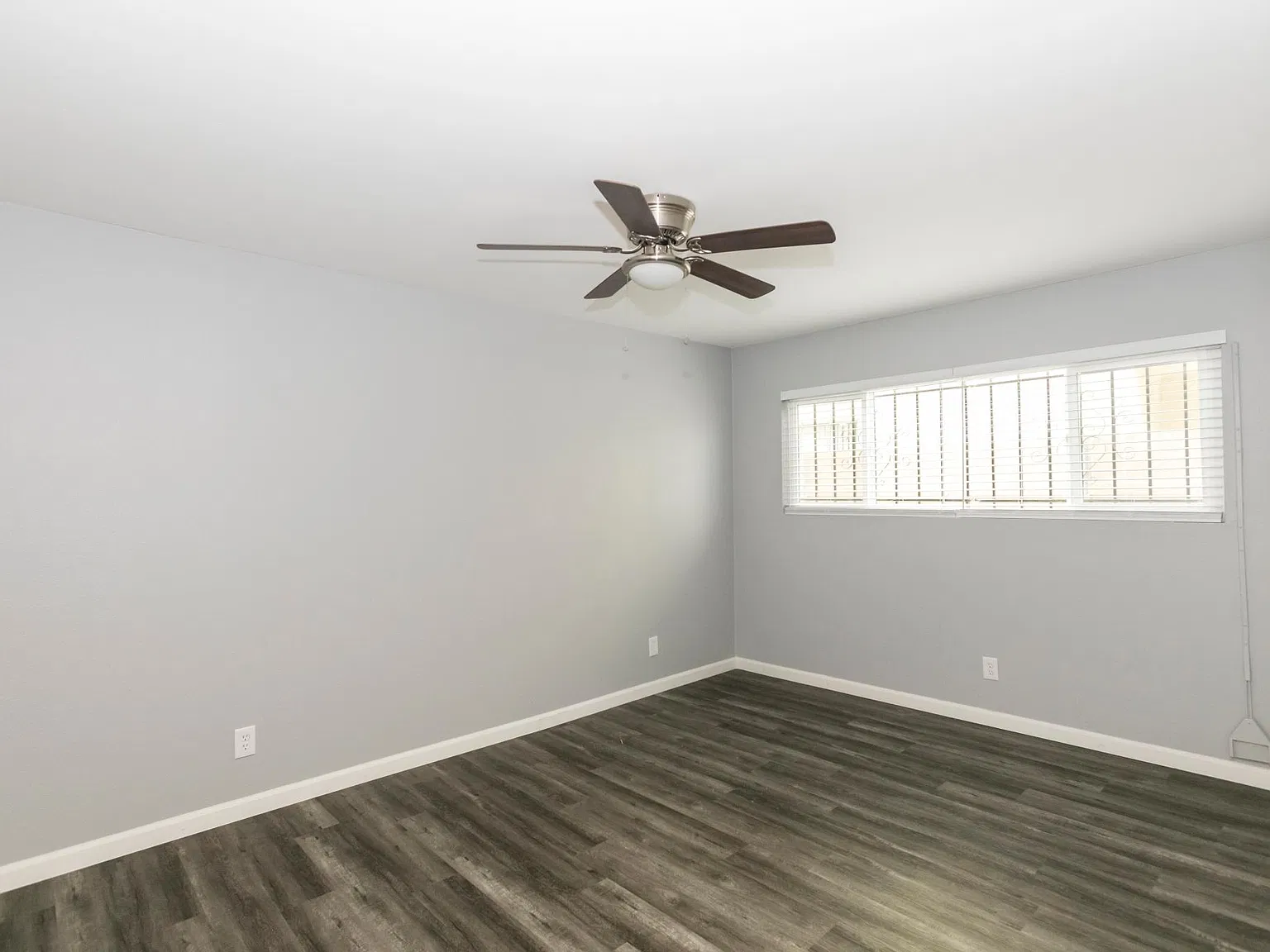 4356 Wilson Ave — Photo 1