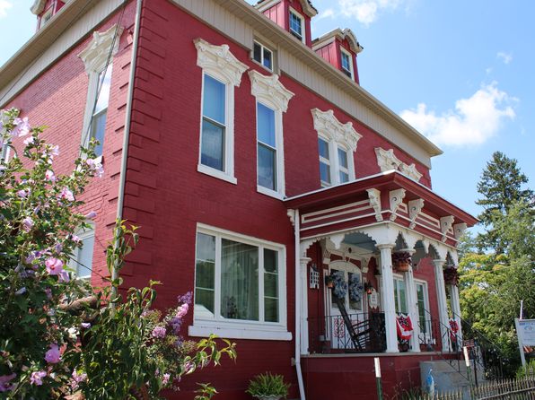 111 Main St