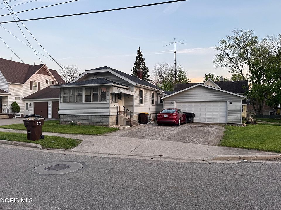 1st image of 112 E Lawrence St