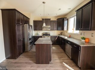 3 Wildflower Ct, Telford, PA 18969