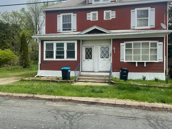 41-43 Longfellow Ave, Pittsfield, MA 01201