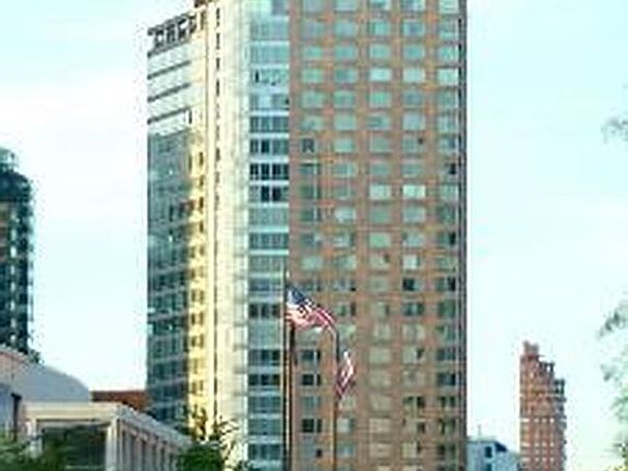 4th image of 150 Columbus Ave APT 8E