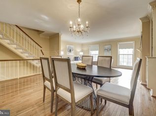 10902 Wickshire Way #F, Rockville, MD