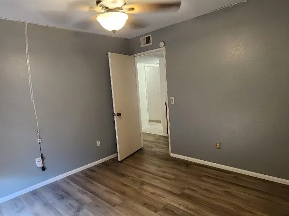 7004 Mignonette St #2, Bakersfield, CA 93308