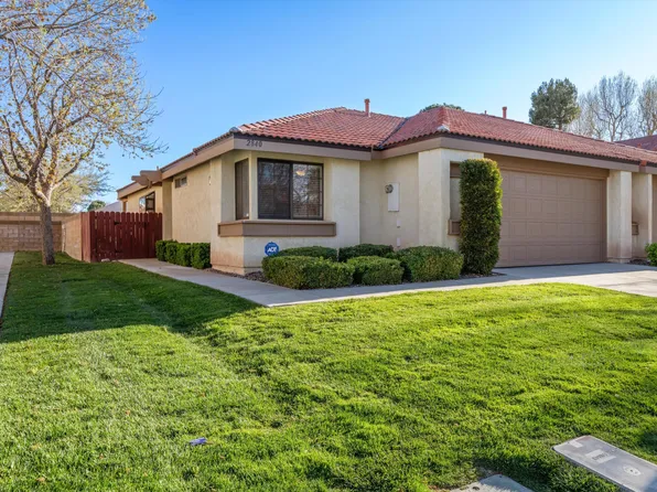 2840 Dartmouth Dr, Lancaster, CA 93536