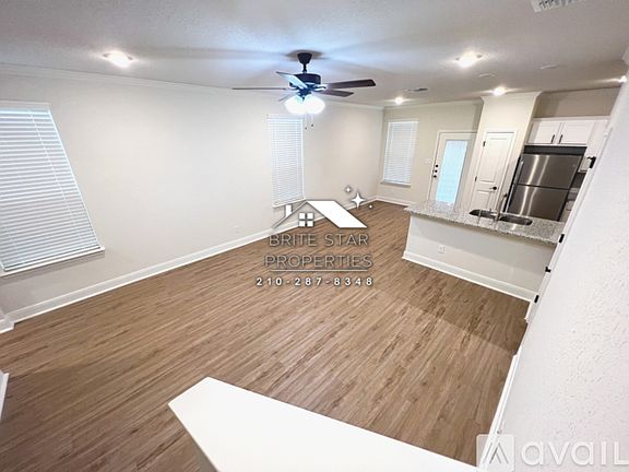 4th image of 10311 Candlewood Way #102
